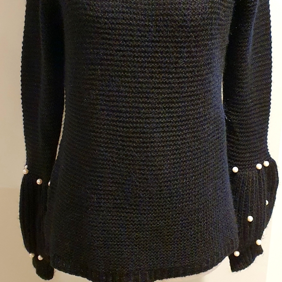 Black sweater with pearl sleeves, made in Italy - Picture 3 of 4